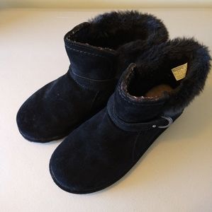 Bearpaw size 11 ugg type boots black